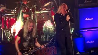 SAXON - Solid Ball Of Rock // Chasing The Bullet... @ PARIS - Le Trianon - Nov 14, 2016