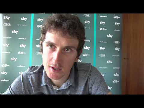 Video: Geraint Thomas forlater Paris-Roubaix