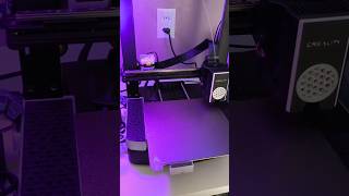 Vale a pena Trilho Linear no Eixo X da Ender 3 V3 SE? 🛠️ Video completo da troca no link abaixo!