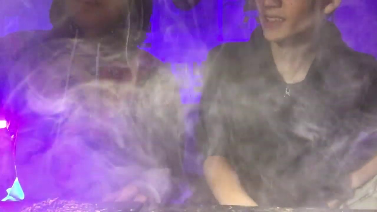 WAKE AND BAKE WITH THE HOMIE!