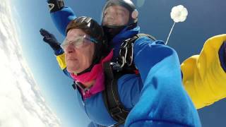 Tandemsprung von Gabi bei skydive nuggets in Leutkirch