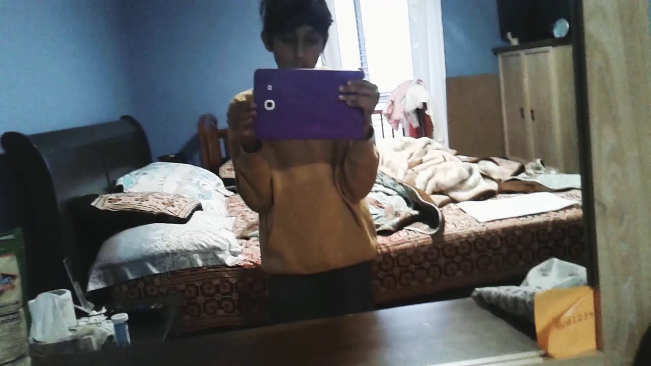 This is my drawing of the OVO Drake's logo and don't forget to do the writing down in the comments