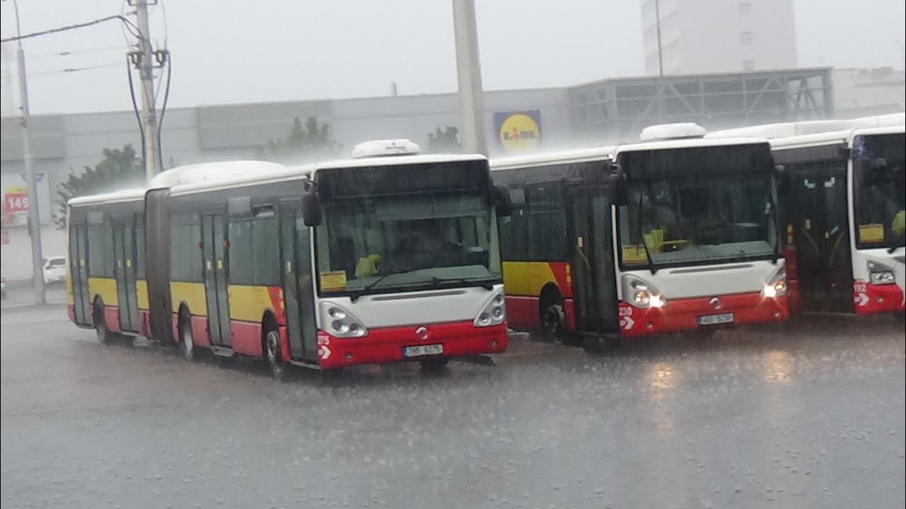 Autobus Irisbus Citelis 18M ev.č. 230 na lince 9