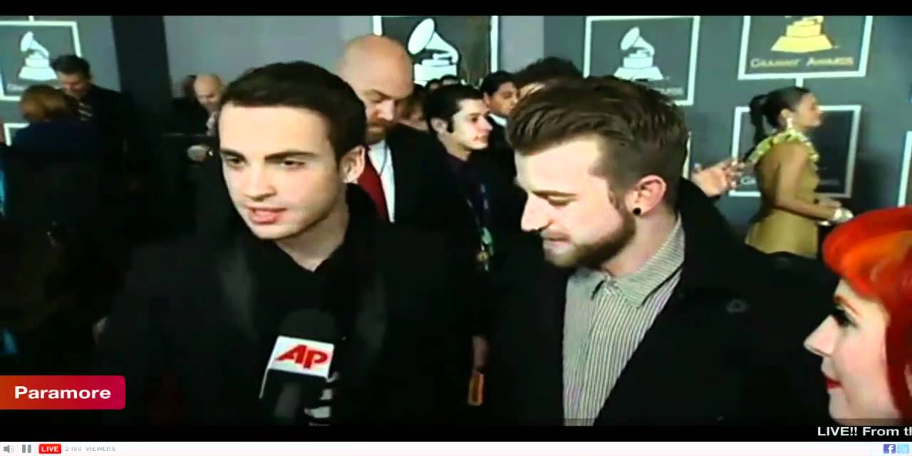 Paramore @ The 53rd Grammys (Red Carpet Interview)
