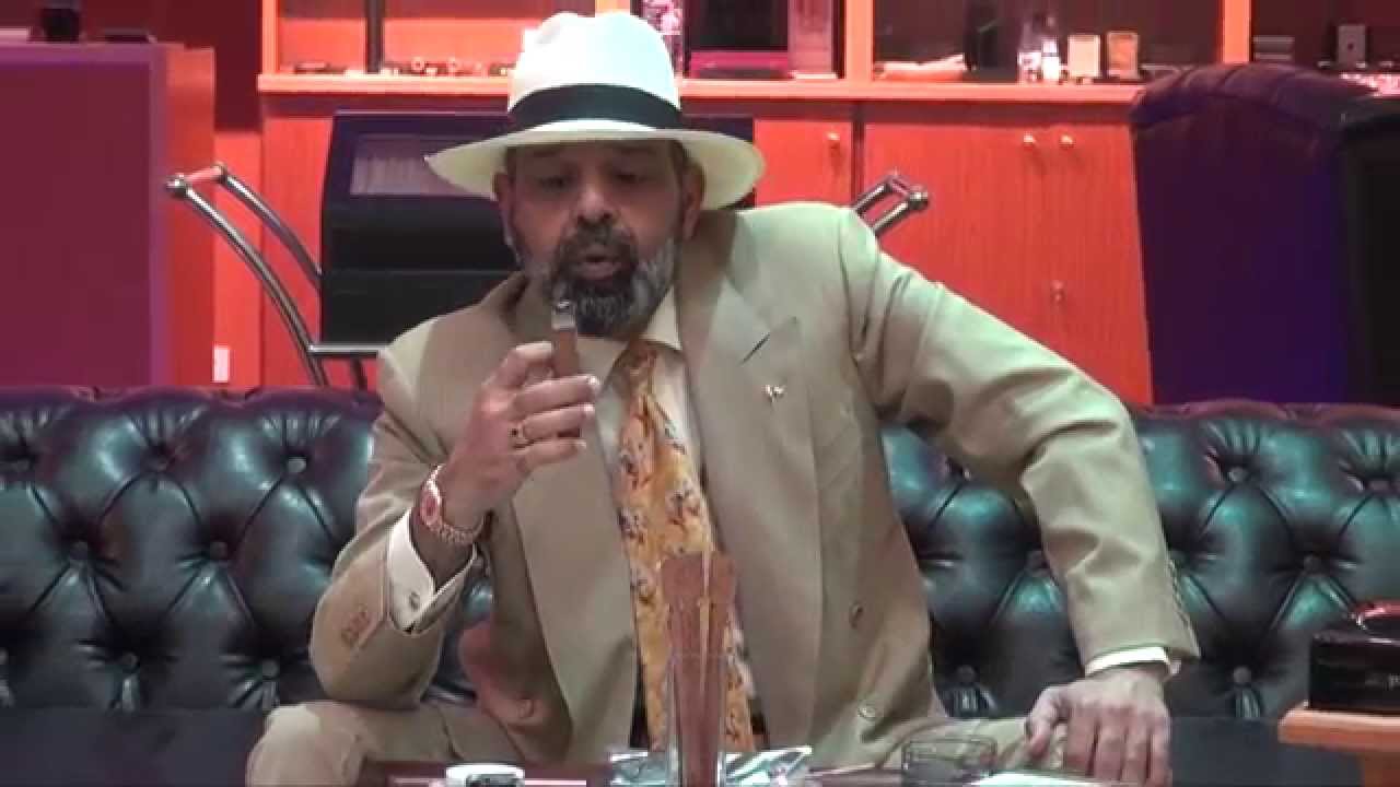 Undercrown shade Robusto by Drew Estate  Cigar Review