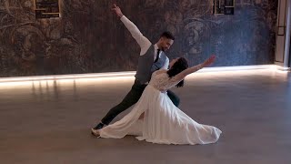 Video thumbnail of "Indila - Love Story | Magiczny Pierwszy Taniec Online | Magical Wedding Dance | Viennese Waltz"