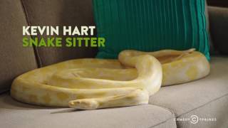 Kevin Hart Deals with a Snake on His Couch - \\