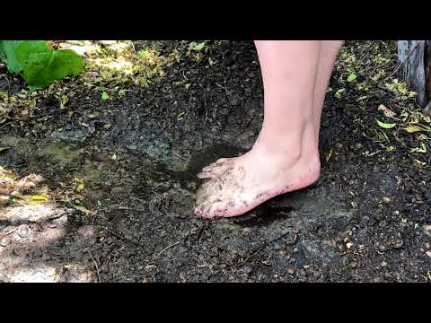 [4k] Mud, Water and my Toes | Bella Feet