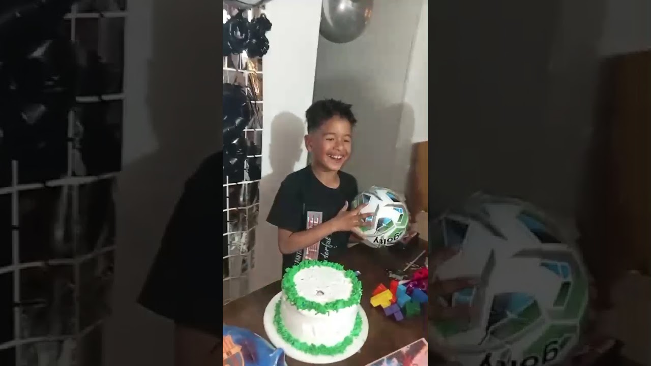 Tu alegría es la nuestra te amamos mucho hijo #felizcumpleaños #happy #regalos 