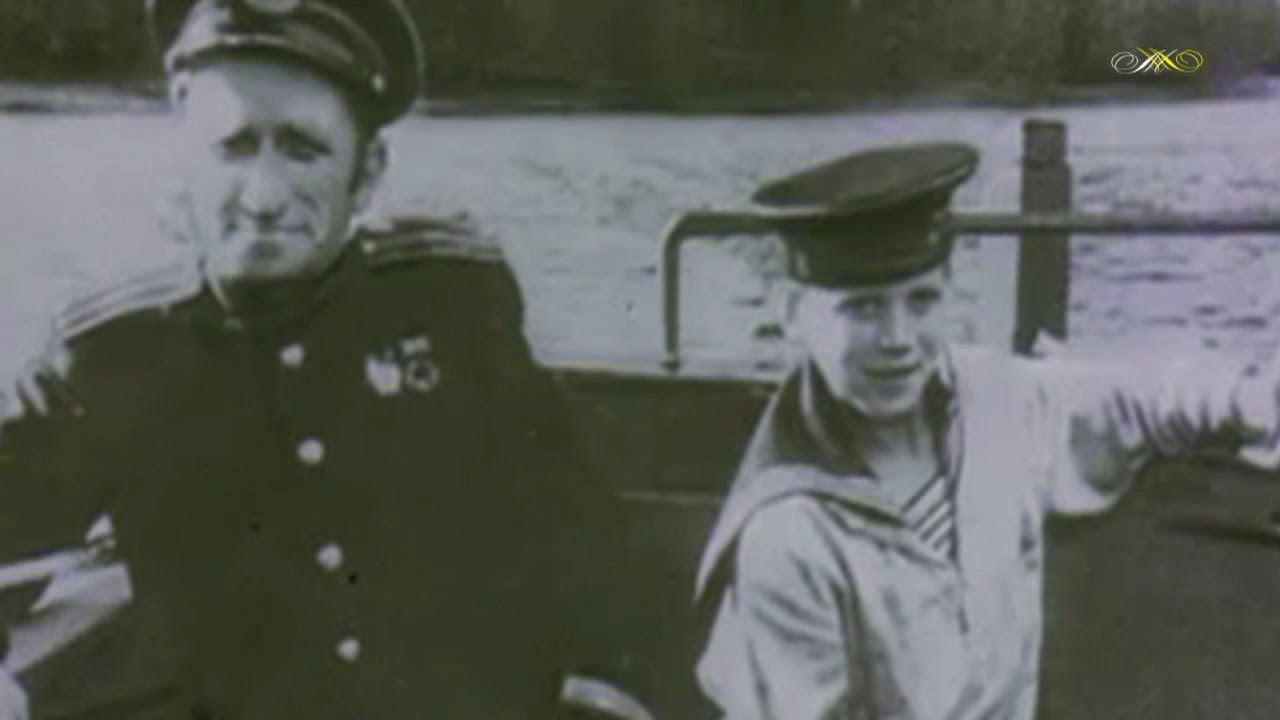 утесов костя моряк. одесса поет утесов. песня утесова у черного моря. у черного моря утесов ноты для баяна. у чёрного моря леонид утёсов.