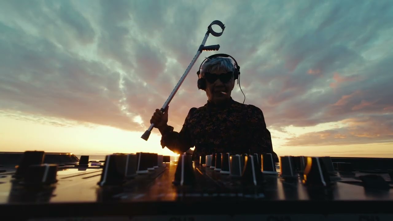 Nanna Makina Sunrise Set South Shields