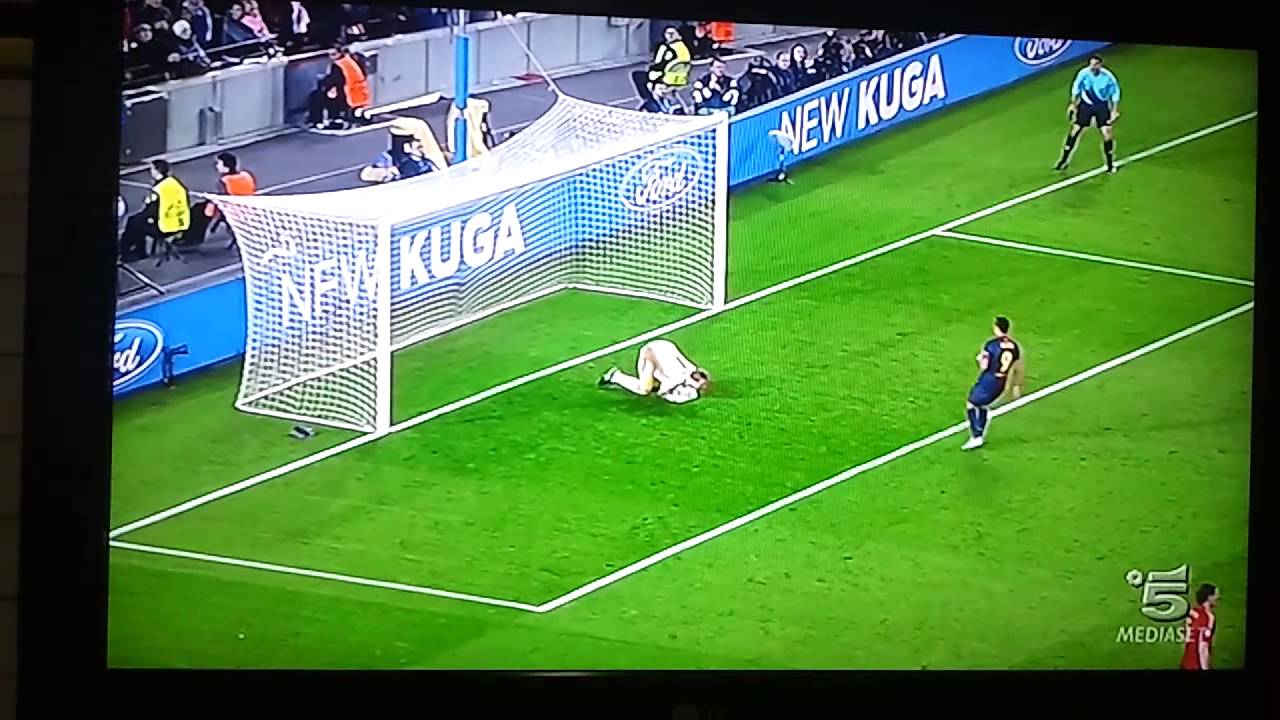 Barcellona vs Bayern Monaco 0-3 - YouTube