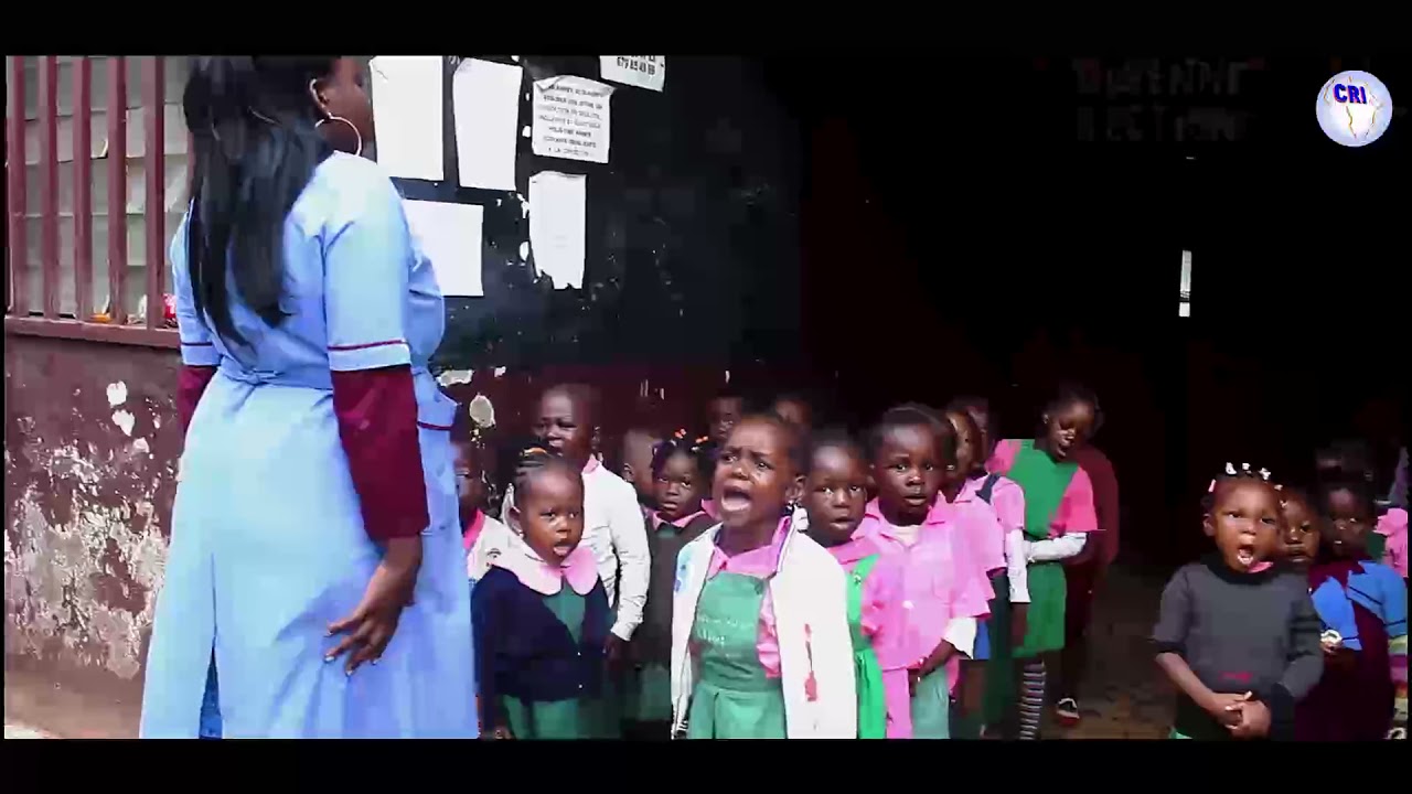 une des grandes école bilingue primaire a ngoussou Yaoundé Cameroun song World shool