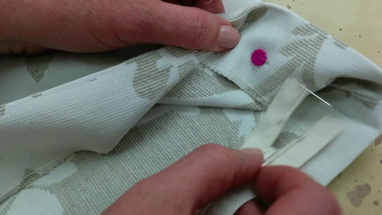 TUTORIAL COJÍN CREMALLERA ESCONDIDA