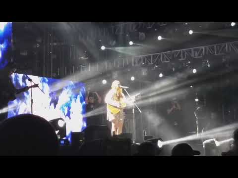 Moira Dela Torre "Tagu-taguan" Hueniverse