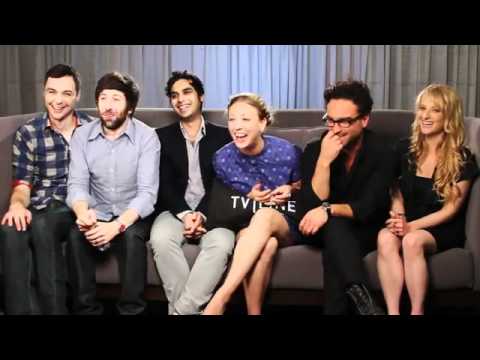 The Big Bang Theory Cast with Ausiello - Comic Con 2011 - TV Line