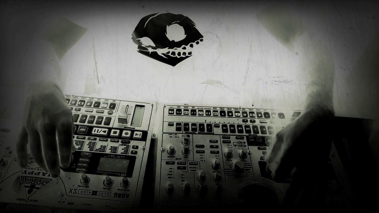 HAPPY LIVE (MLK LIVE CREW)