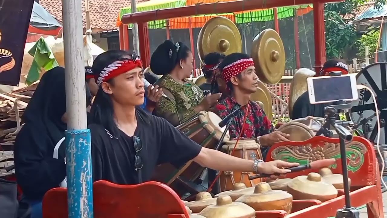 Kiomengan ebeg mekar Rahayu rawalo