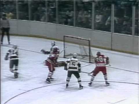 1976 27 Dec. - Superseries '76-'77 - New England Whalers upsets USSR