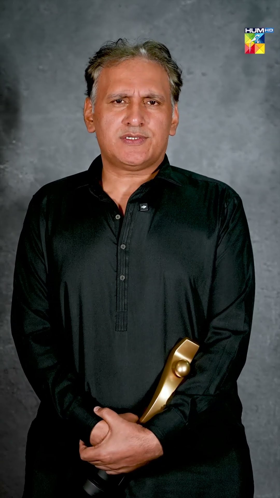 Mustafa Afridi Wins Best Writer Award for Sang e Mah at Kashmir 9th HUM Awards! ✨?
