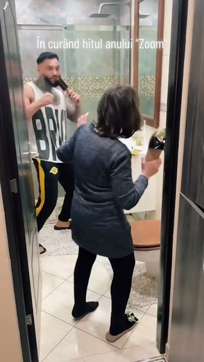 Am zăpăcit-o pe bunica cu piesa😂în curând dăm 'Zoom' României 👀