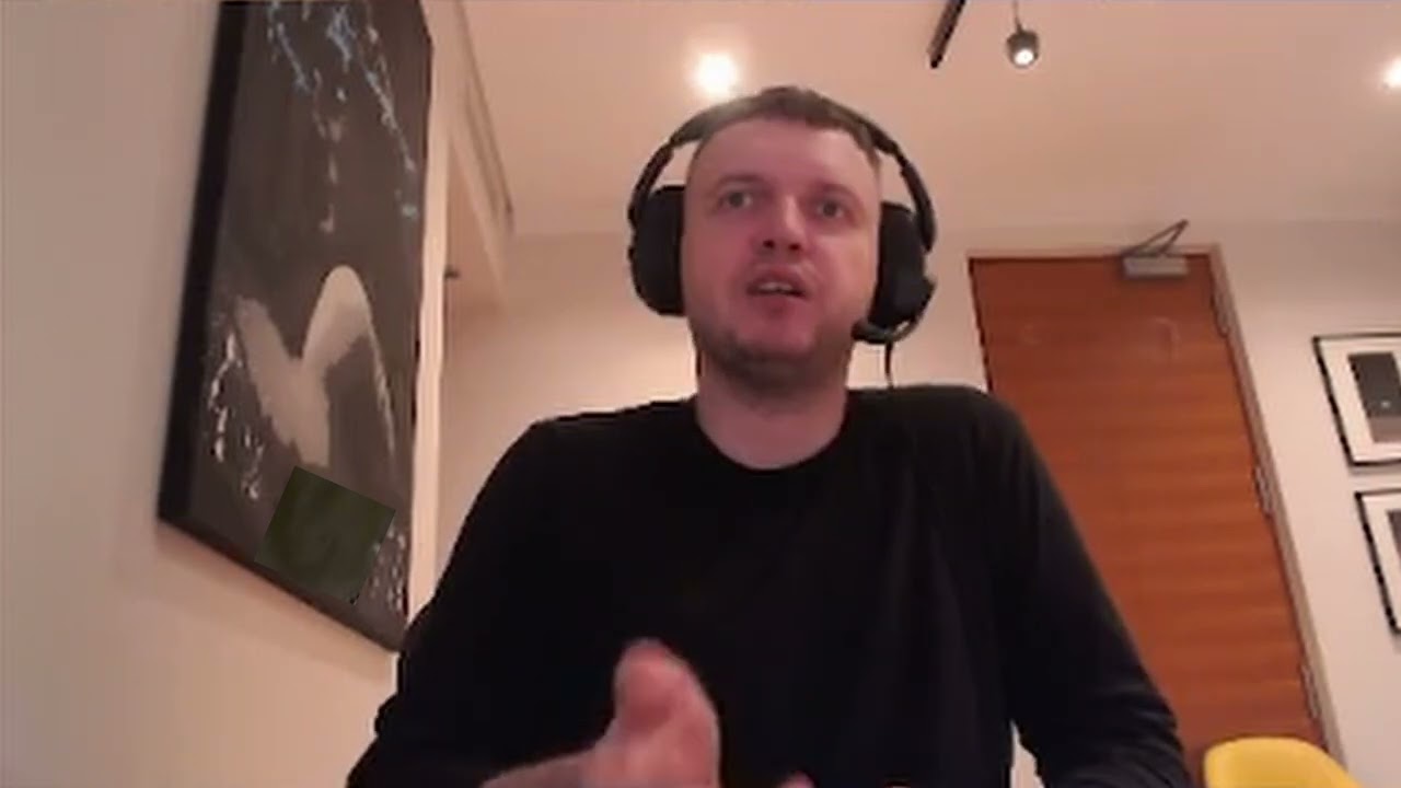 Откуда фраза У, that's hot!