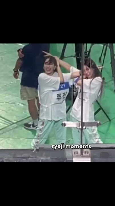 ITZY With SKZ Moments At Isac 2022