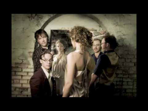 Abigail Washburn and the Sparrow--"Fall on My Knees"