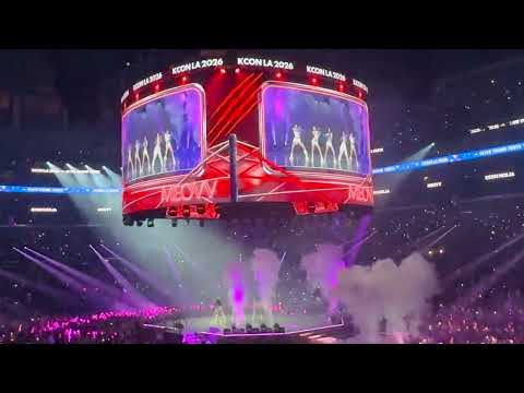 MEOVV - HIT' EM | KCON LA 2026