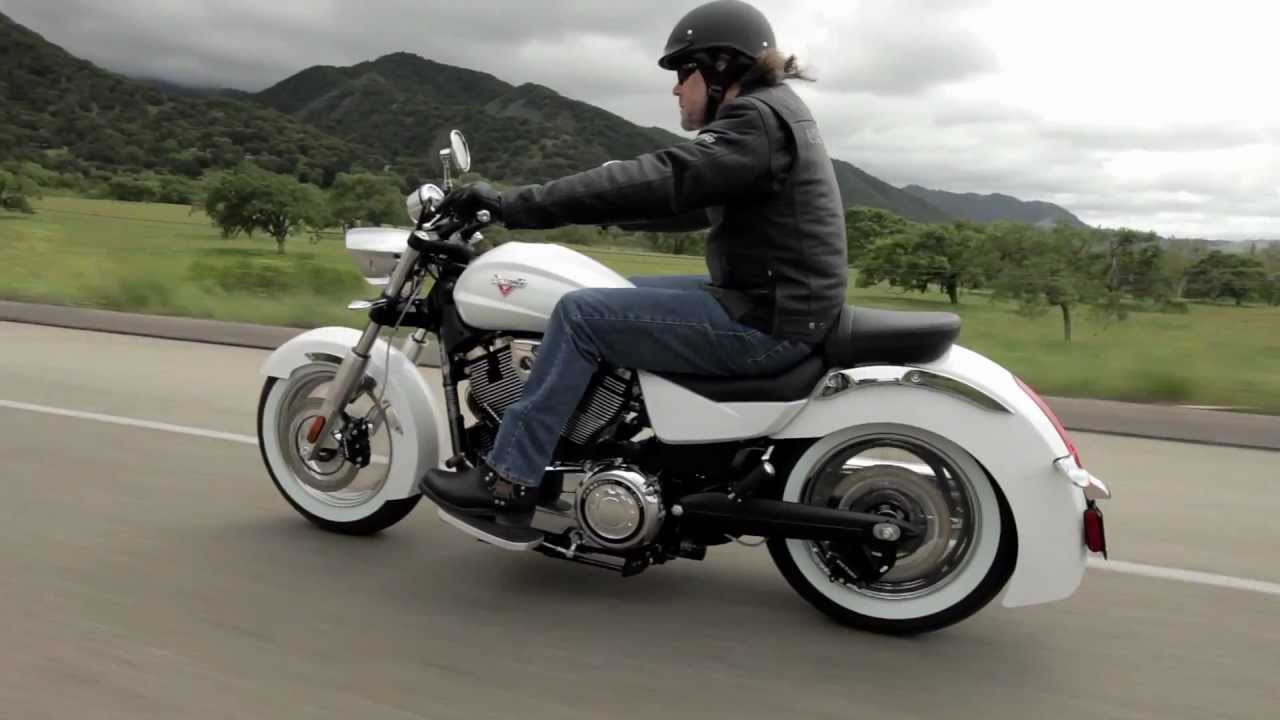 Набережная Виктория 1700