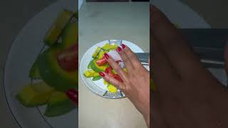 Salade d’avocat 😍 #dailyvlog #food #vlog #avocat #salad #shorts