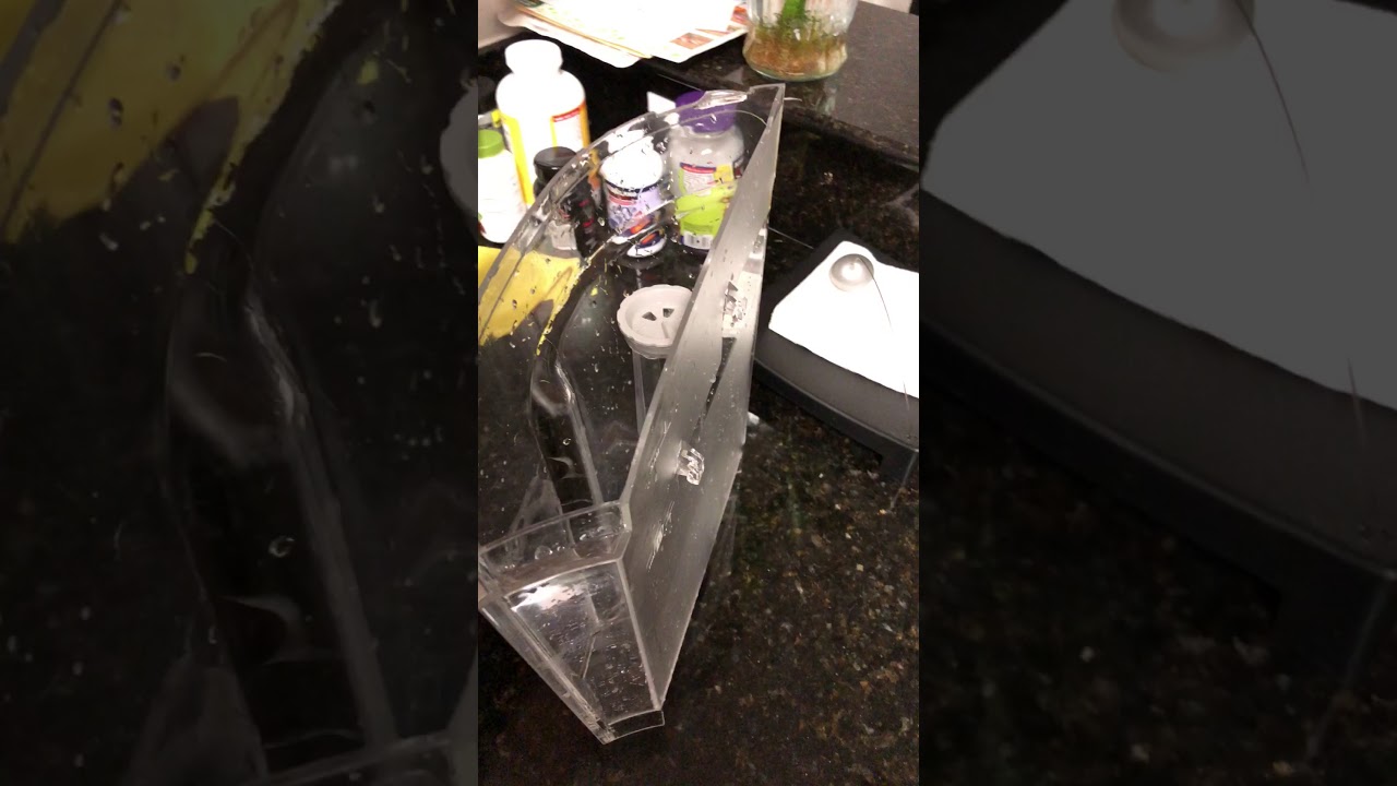 Como cambiar el filtro de agua de una cafetera Keurig - YouTube