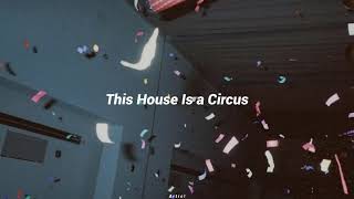 This House is a Circus [ sub español/lyrics ] - Arctic Monkeys