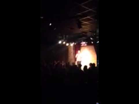 Tom Segura does stand up thru a fire alarm (1st alarm)