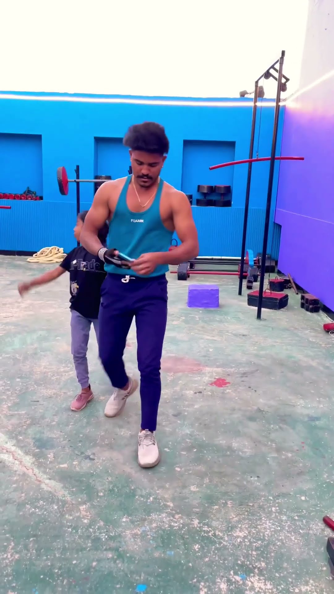 Tyre Kidhar Gya ?? #shortvideo #funny #funnyvideo