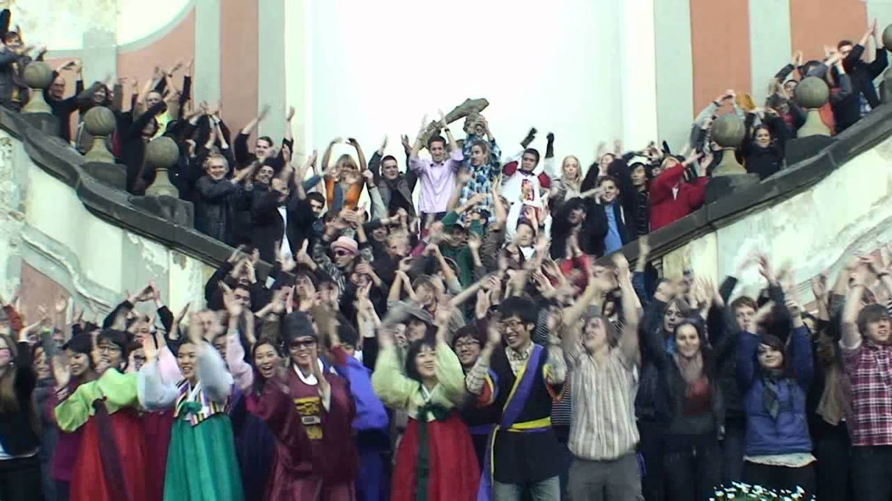 WHERE THE HELL IS MATT Prague • Czech Republic 2012