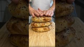 Perfekte Fladenbrote😍 Das komplette Rezept findest du auf Instagram.☺️ #backen #brot #fy #fyp