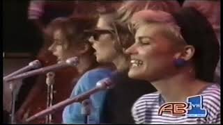 Robert De Niro's Waiting-Bananarama