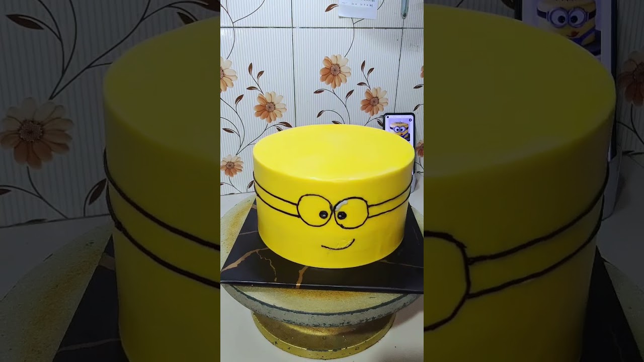 Kue tema Minions yang super lucu