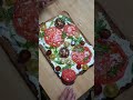 Pizza fría de tomates y queso fresco #shorts