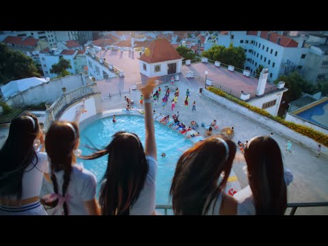 newjeans’ ‘super shy’ in 5x speed but normal when it’s the chorus
