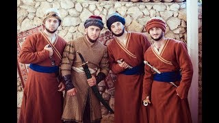 Download Lagu Qırımtatar erkek urbası- raat ve universal bir kiyim MP3