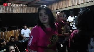 ADE ASTRID-RELA (GOYANG BERSAMA FANBASE)