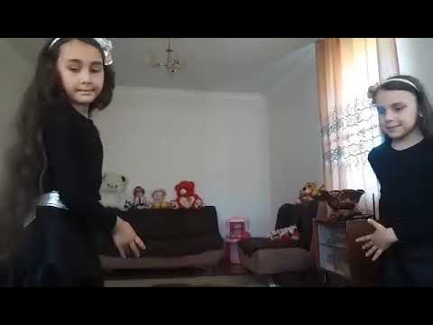 ანანო და ნანოს  მიერ შესრულებული ცეკვა აჭარული