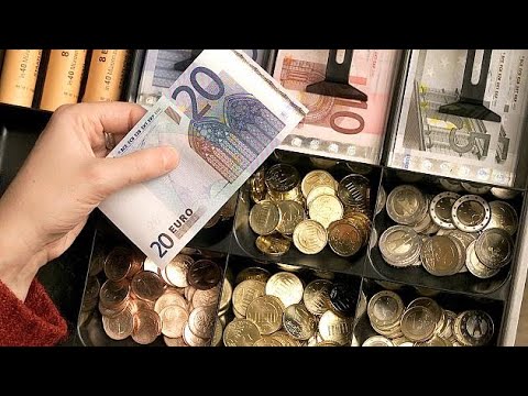 لماذا لا تستخدم بعض دول الاتحاد الأوروبي عملة اليورو وماهو اليورو