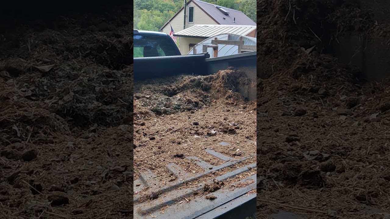 Berkeley Method Compost Pile Build
