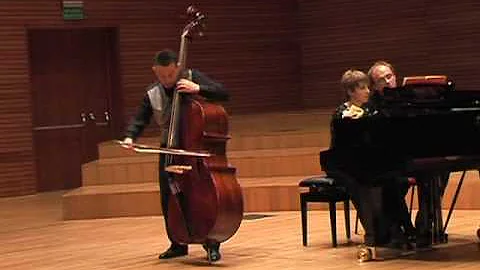 Slawomir Grenda plays Glire Intermezzo & Tarantella
