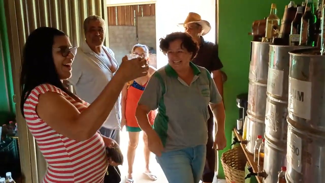 CACHAÇA BOA TA AQUI,  ALAMBIQUE DA DONA CLÁUDIA DIVINO MG.