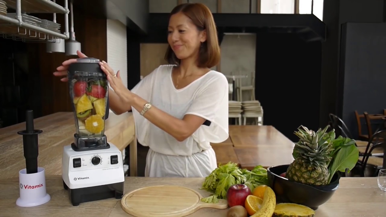 Vitamix TNC5200 スムージーの作り方 - YouTube