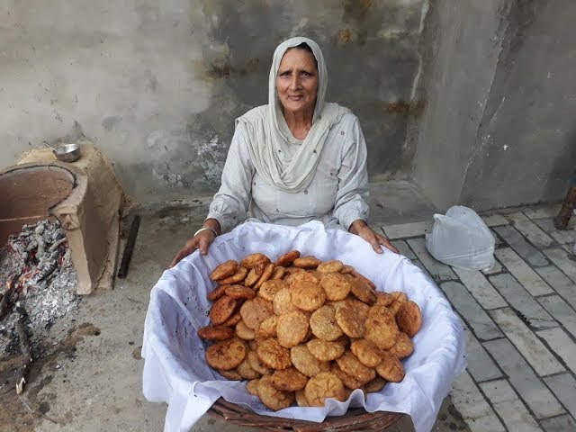 MOONG DAAL KACHORI prepared by my GRANNY | kachori recipe | Khasta Karari Moong Daal Ki Kachoriyan